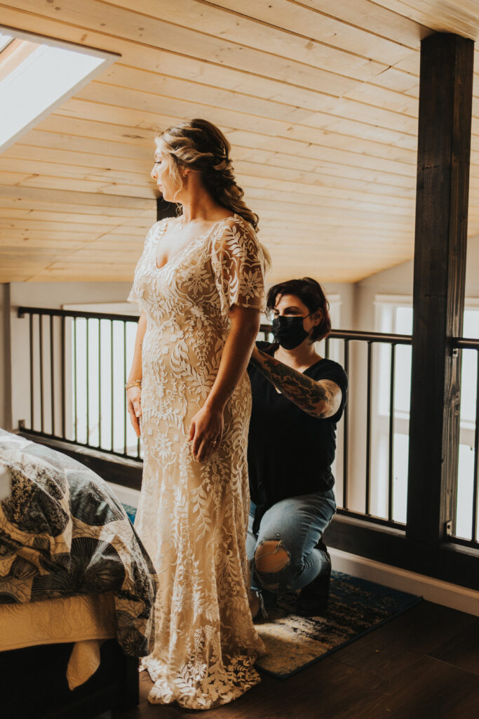 Oregon Coast elopement at Crook Point