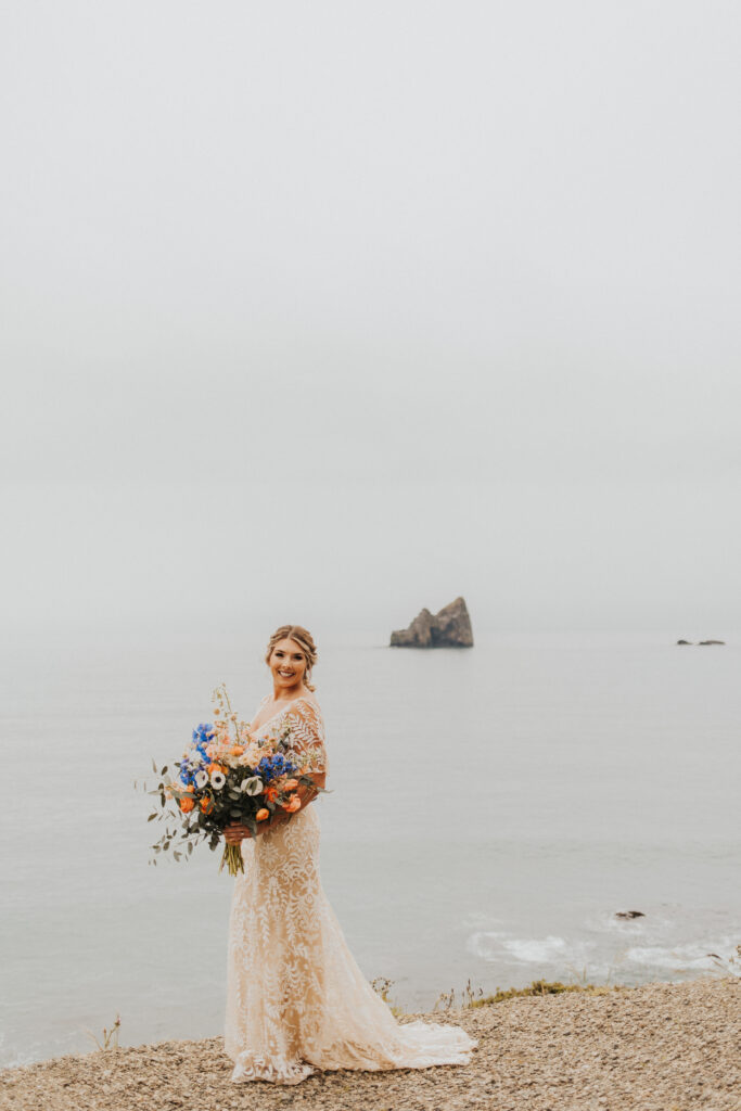 Oregon Coast elopement at Crook Point