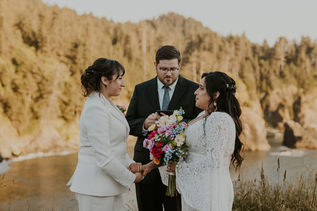 Oregon Coast elopement officiant 