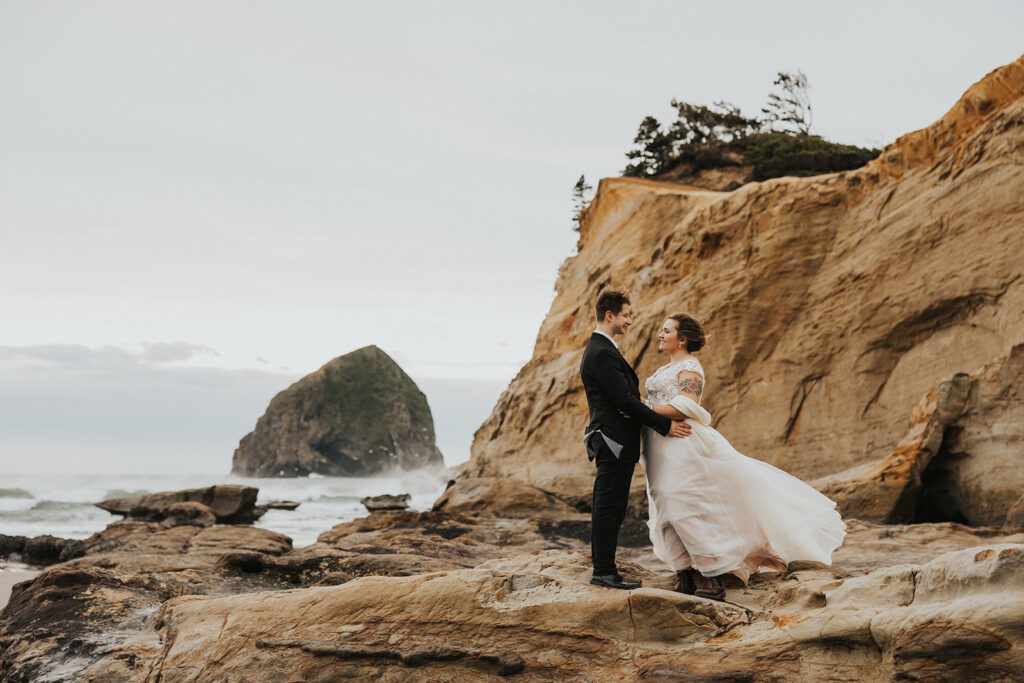Oregon Coast elopement at Cape Kiwanda