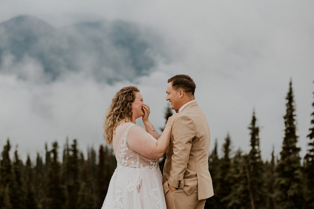 Olympic National Park elopement first look at Hurricane Ridge