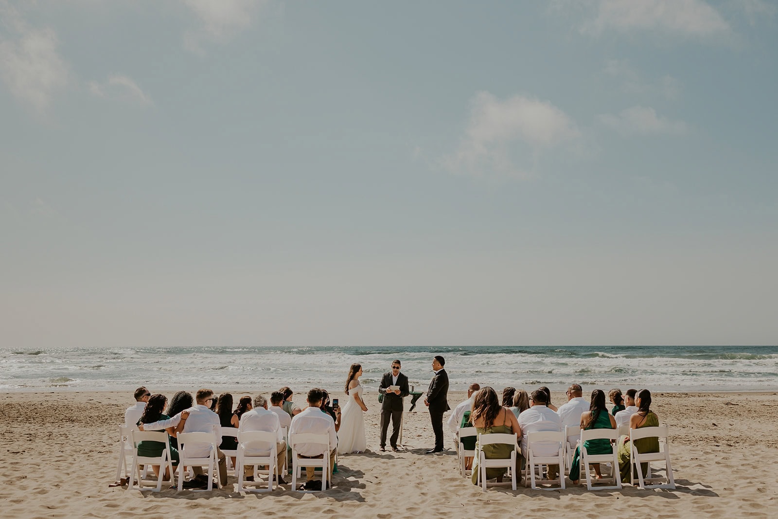 Micro wedding ceremony on the Oregon Coast in Cape Lookout State Park